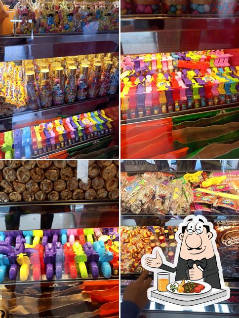 Meals at Cake World - Bakeries and Sweets