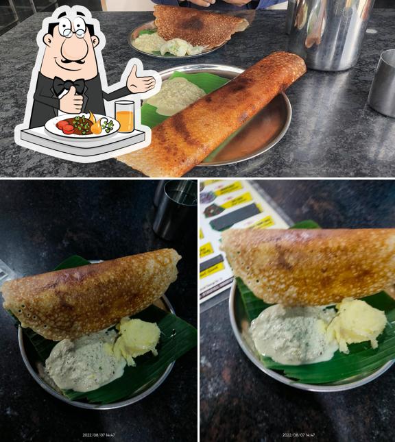 Masala dosa at Veeresh Davangere Benne Dose Delights Badami Nagar Hubli
