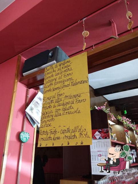 Siediti a un tavolo di Trattoria Puiatti