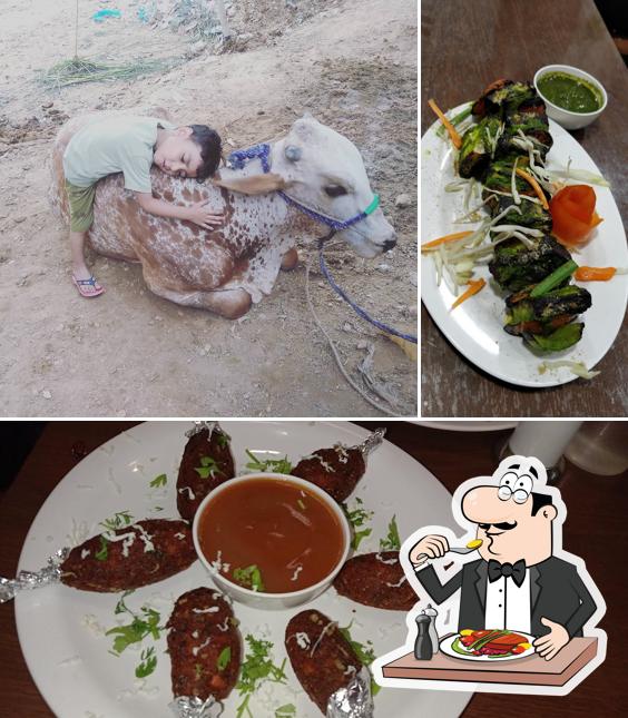 Food at RUHAANS Veg World