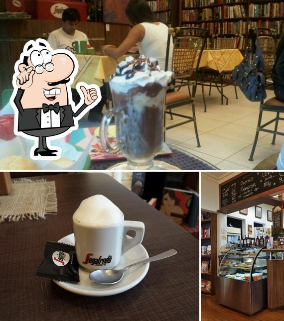 O interior do Do Arco da Velha Livraria e Café