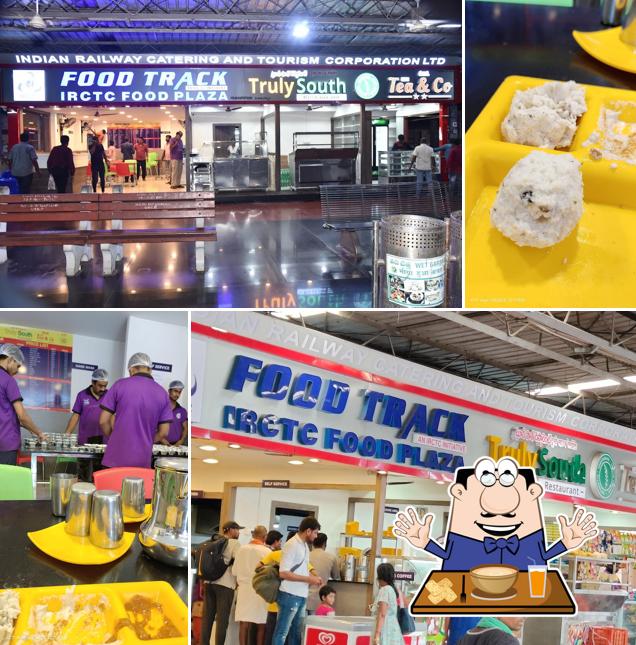 Food at IRCTC FOOD PLAZA
