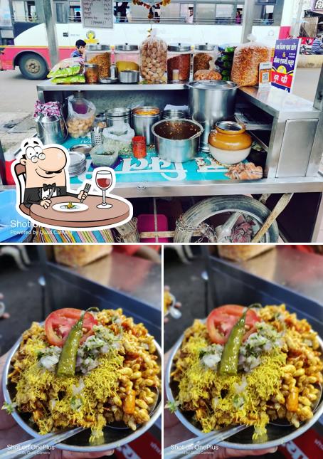 Food at All India Special Bhel Palus