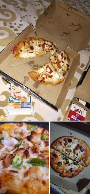 Garlic bread at Pizza Wala