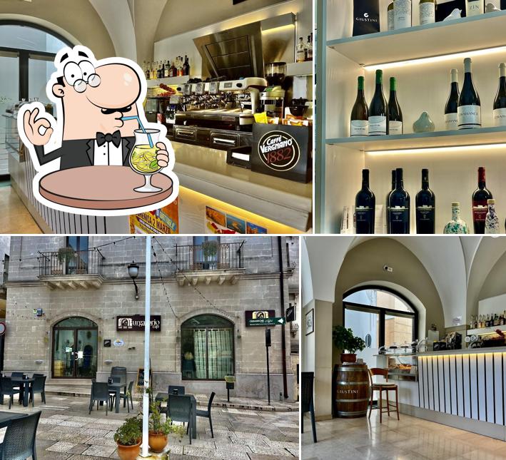 La foto della bevanda e interni di Purgatorio Café