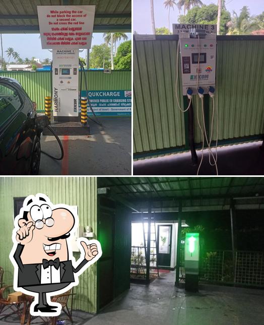 The image of Qukcharge Charging Station’s interior and exterior
