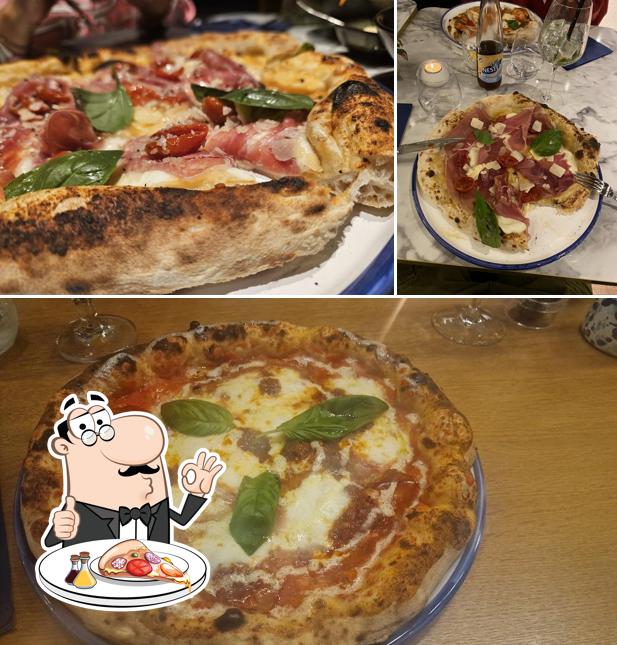 Scegli una pizza a Sofia Cucina d'Amore