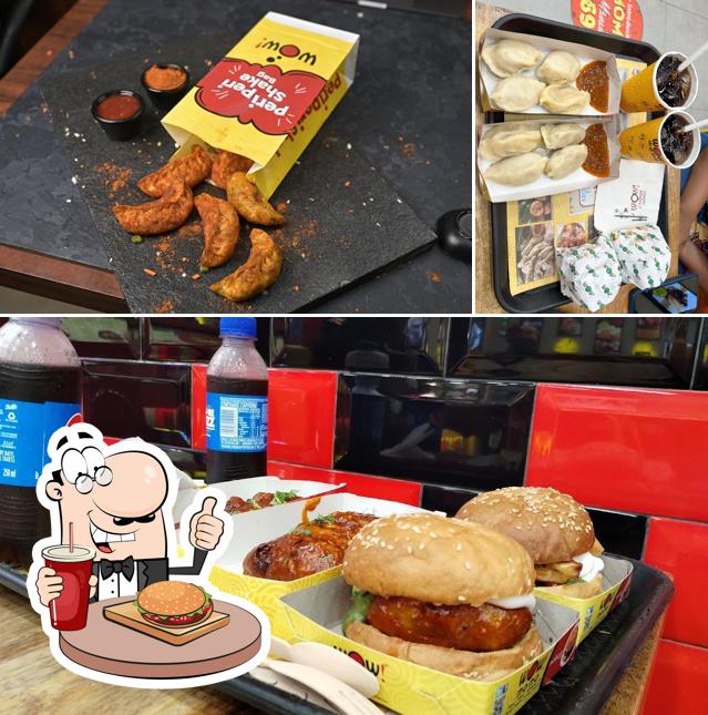 Hamburger at Wow! Momo