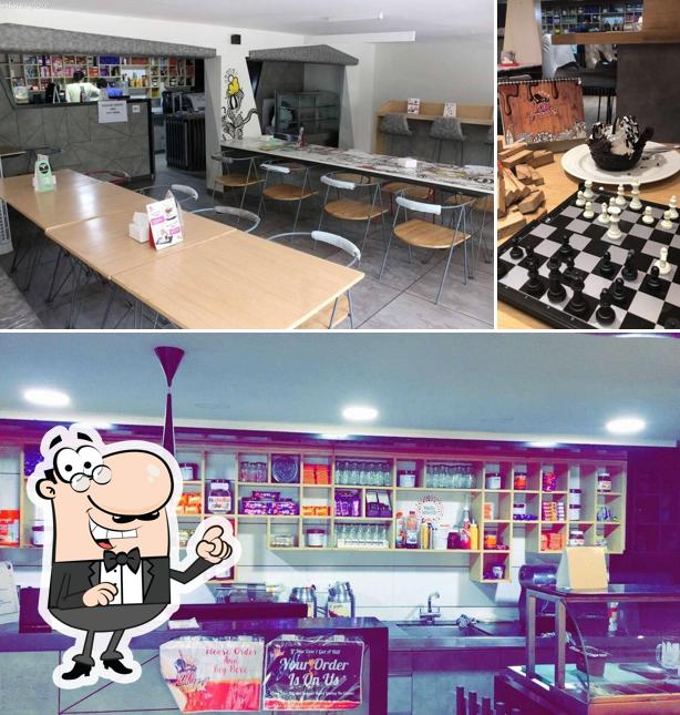 The interior of Oh Freak!