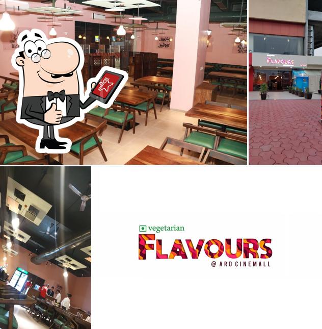 FLAVOURS - Pure Veg Family Restaurant & Banquets