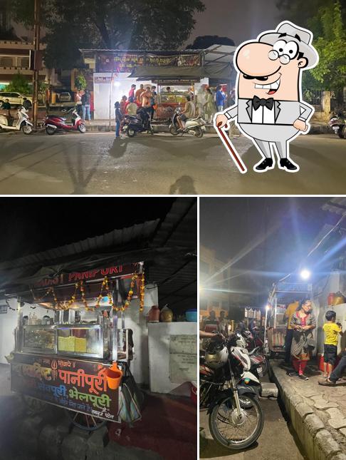 Check out how New Swadisht Panipuri chaat & dabeli vadapav looks outside