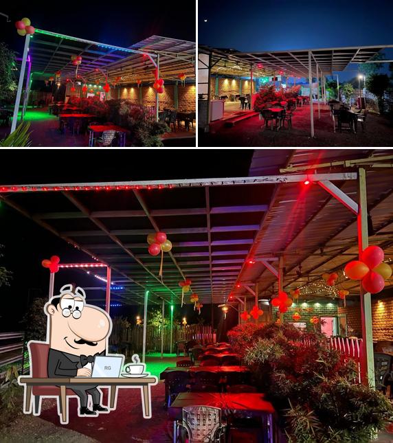 The interior of ROOTS RESTAURANT