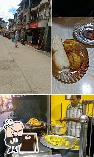 The exterior of Bhau Wada Pav