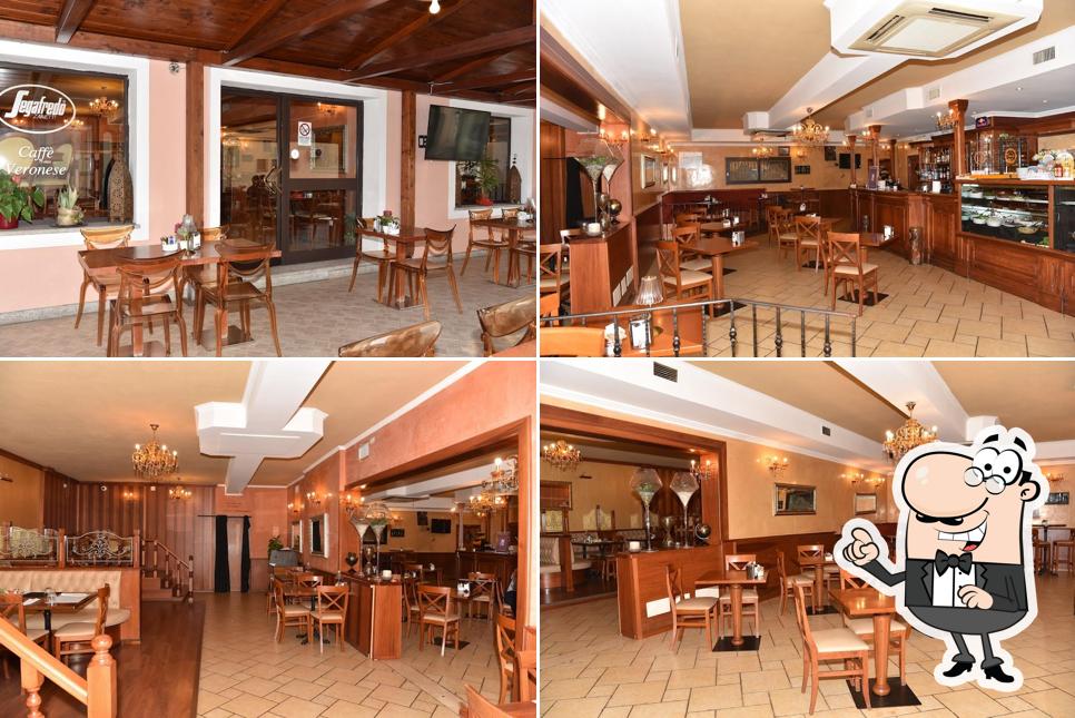 Dai un'occhiata agli interni di Caffe Veronese