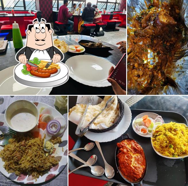 Food at Chulha Chowki Restaurant / Family Restaurant in Kutchery Road