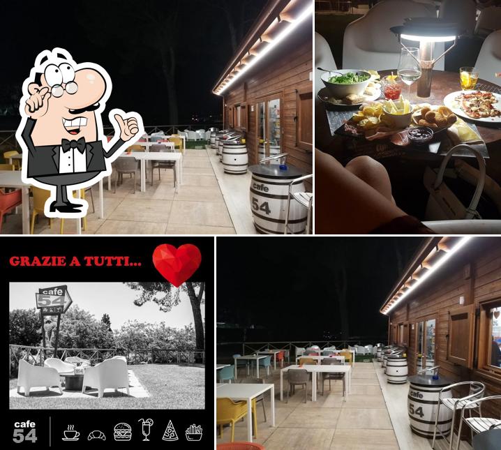 Gli interni di Cafè 54 Corciano
