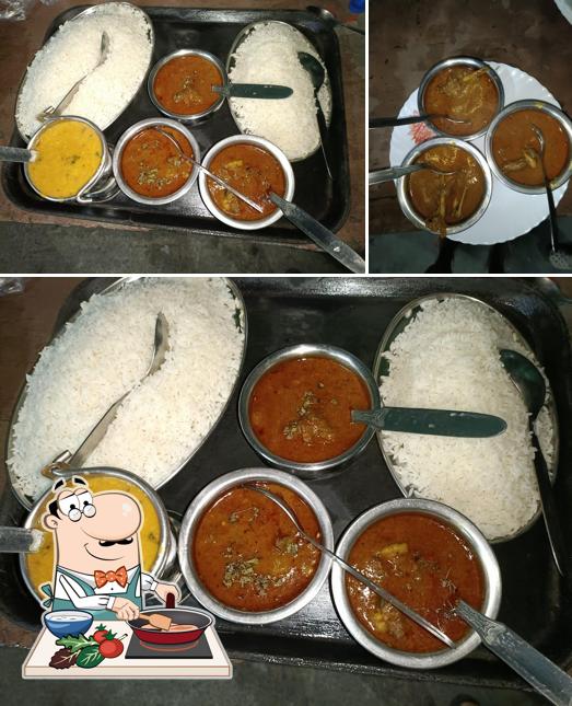 Chicken curry at Dileesha dhaba and AC family restaurant