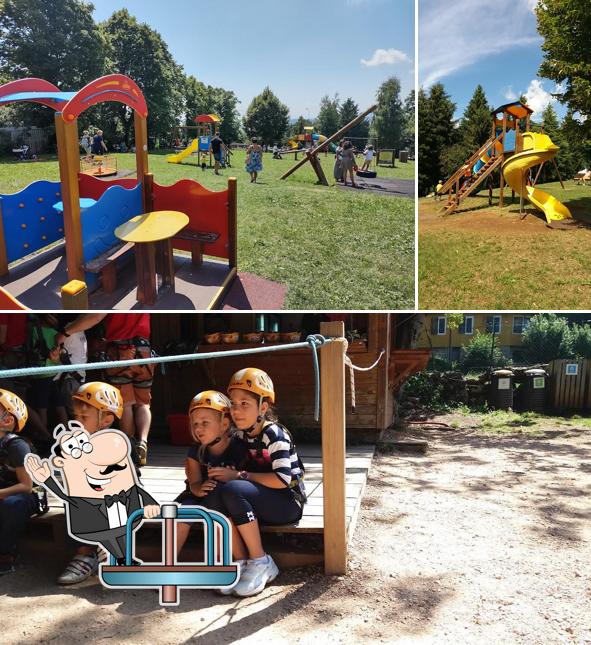 Dai un’occhiata alla foto che presenta la area giochi e esterno di BOSCOPARK Parco Avventura