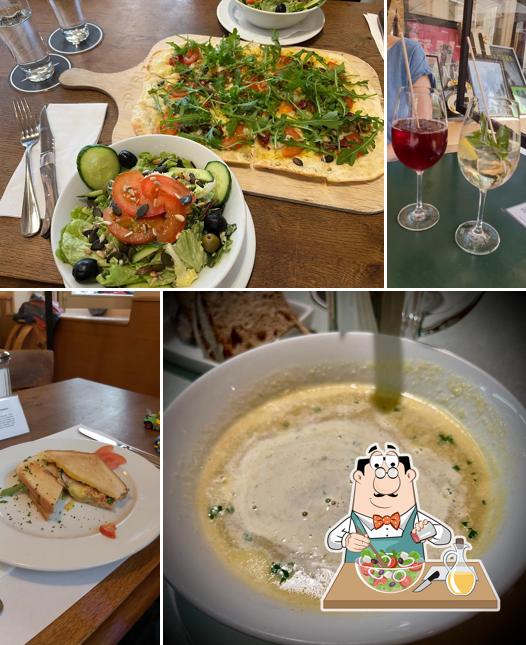 Insalata greca al Café des Pyrénées