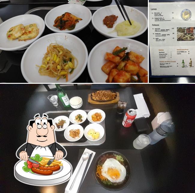 O Mirim Restaurante Coreano se destaca pelo comida e bebida