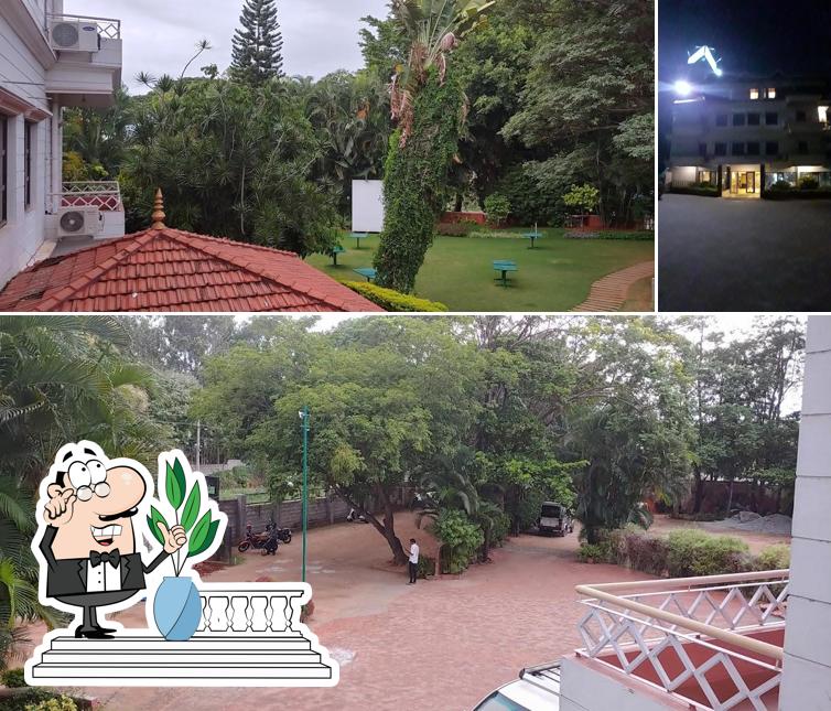 Check out how Royal Inn Veg & Non Vegetarian Restaurant looks outside
