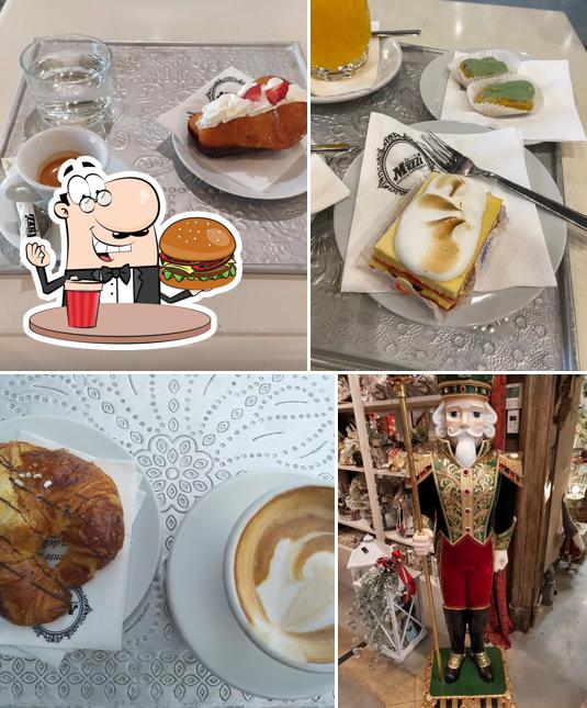 Prenditi un hamburger a Antica Pasticceria Muzzi