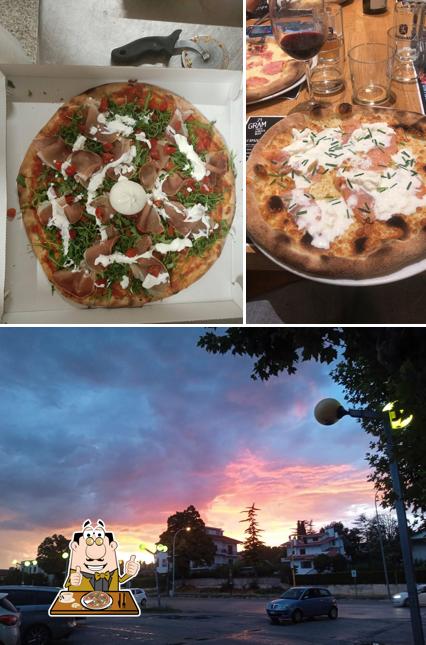 A Pizzeria l'Asso di Spada di Seghini Giorgia C. Snc, puoi prenderti una bella pizza