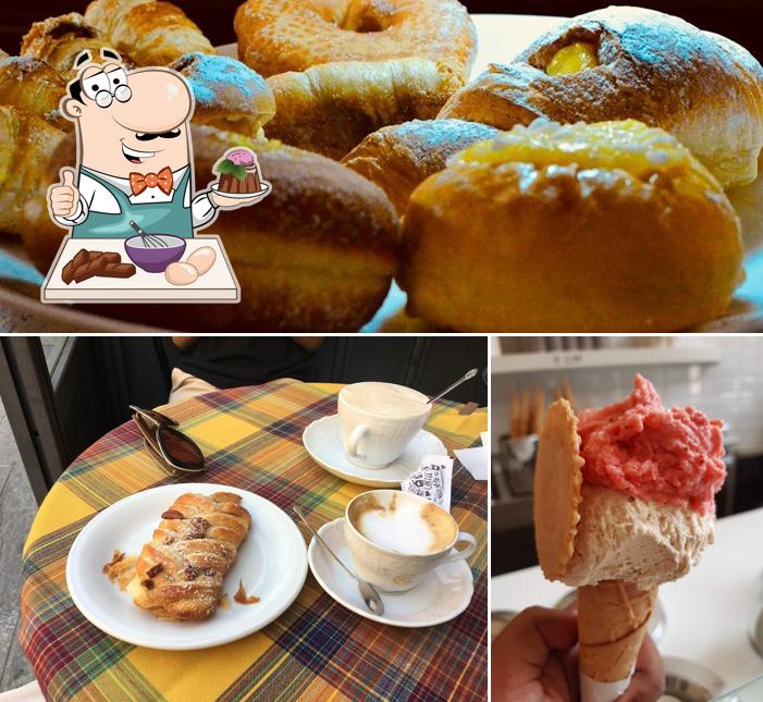 Caffé Teatro Regio propone un'ampia varietà di dolci