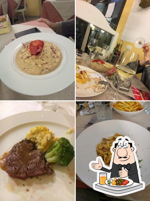 Cibo al Ristorante Pizzeria Foglia d'Oro Tirano