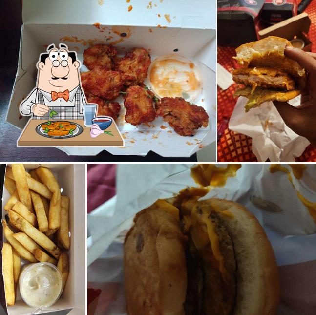 Chicken wings at B Burger - Bigger Burger