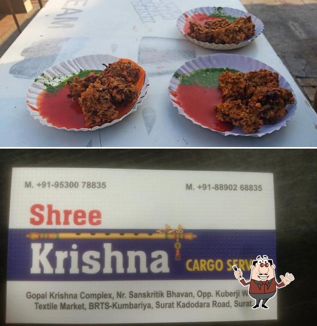 Food at Disco Vada Centre