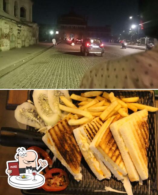 Food at Fahrenheit Cafe Lucknow