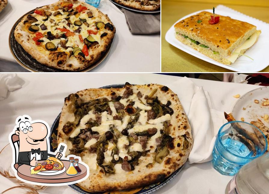 A Palazzo Dominici Ristorante e Pizzeria, puoi ordinare una bella pizza