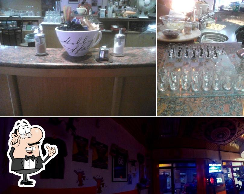 La foto di interni e esterno da Bar Trambusto