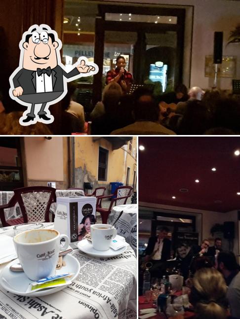 Gli interni di Caffè Cavour