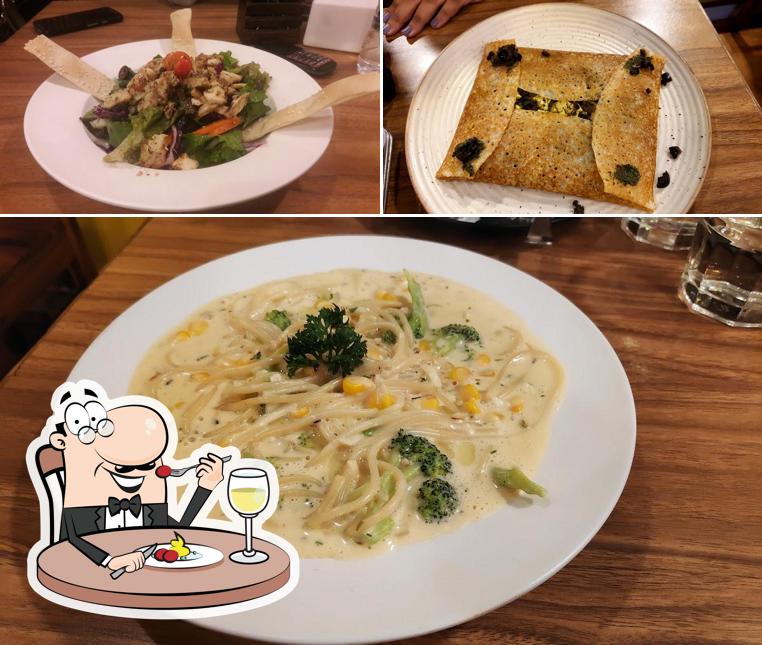 Food at D’Crêpes Cafe