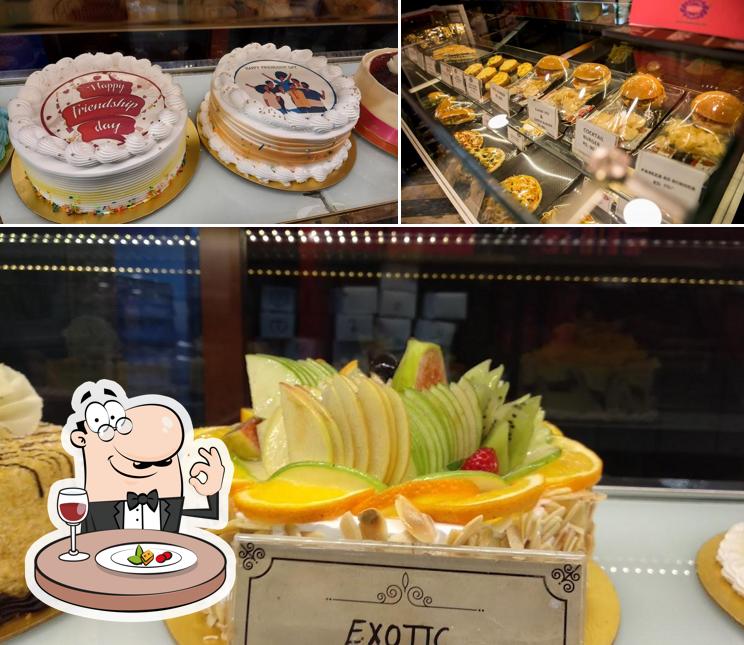 Meals at Karachi Bakery