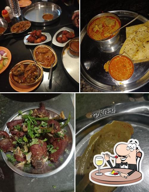 Food at Lakshmi Reddy Miltry Hotel