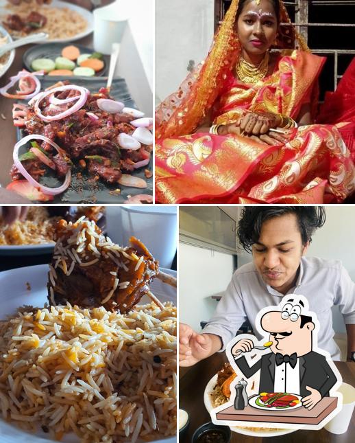 Food at mehfil mandi