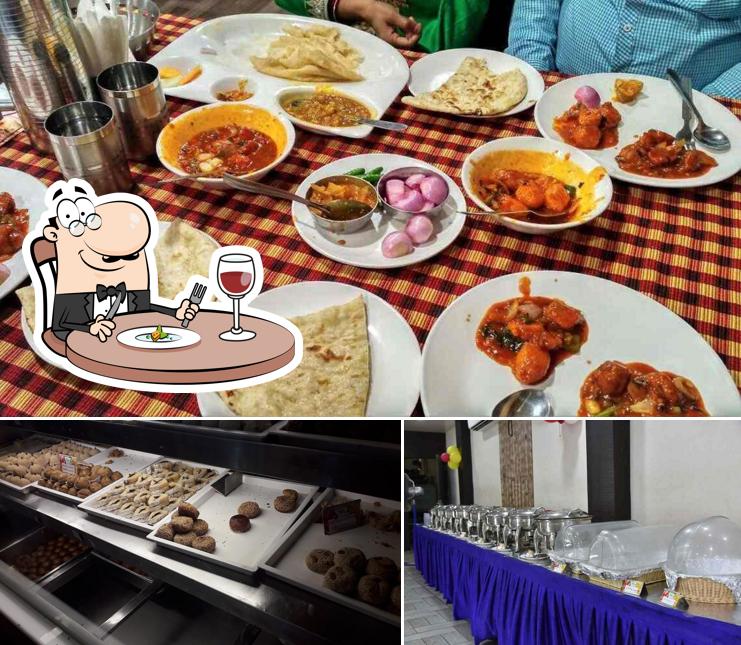 Food at Flaves Restaurant Banquet Hall Bakery Sweets Birthday Party Catering