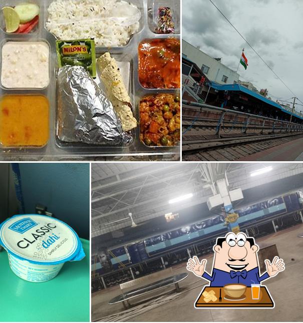 Meals at Food in Train