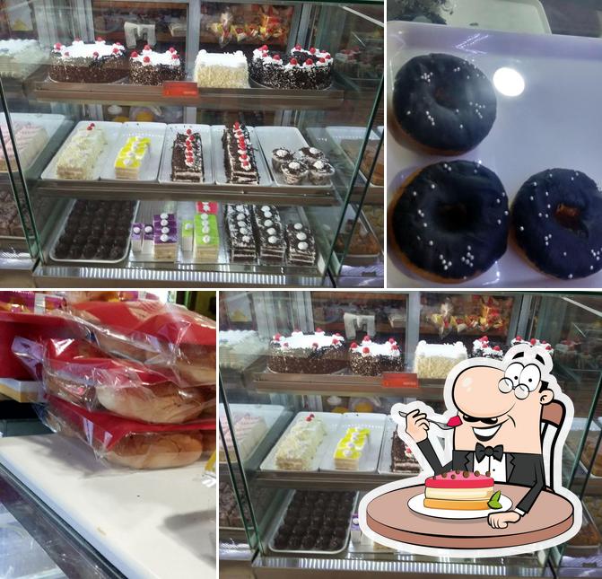 KR BAKES offers a number of sweet dishes