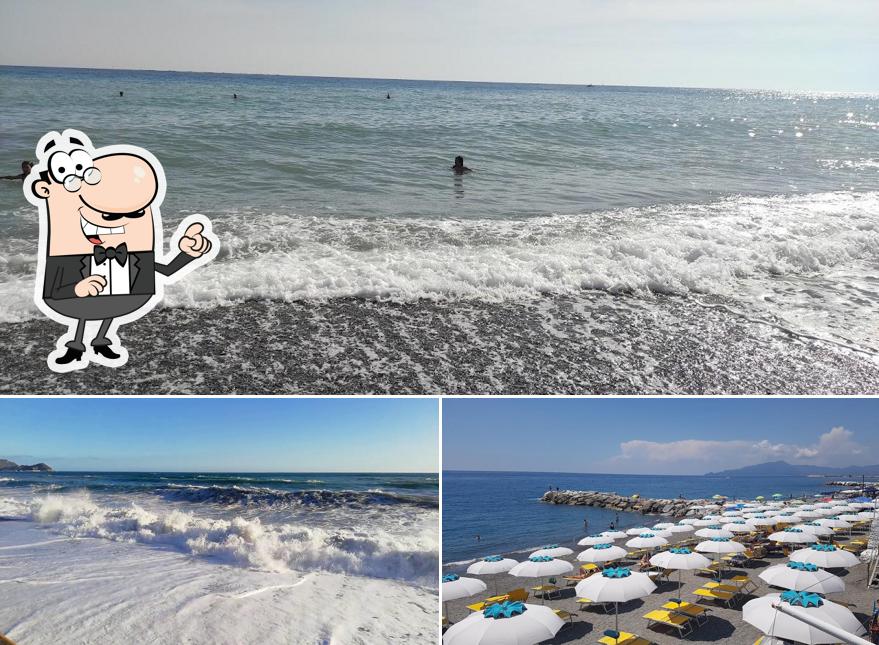 La immagine della esterno e cibo di Bagni Tiffany