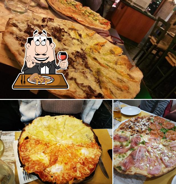 A SerafinoS, puoi ordinare una bella pizza