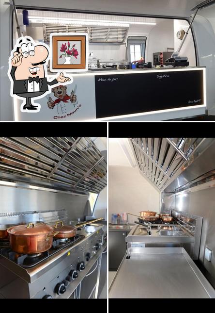 FOOD TRUCK