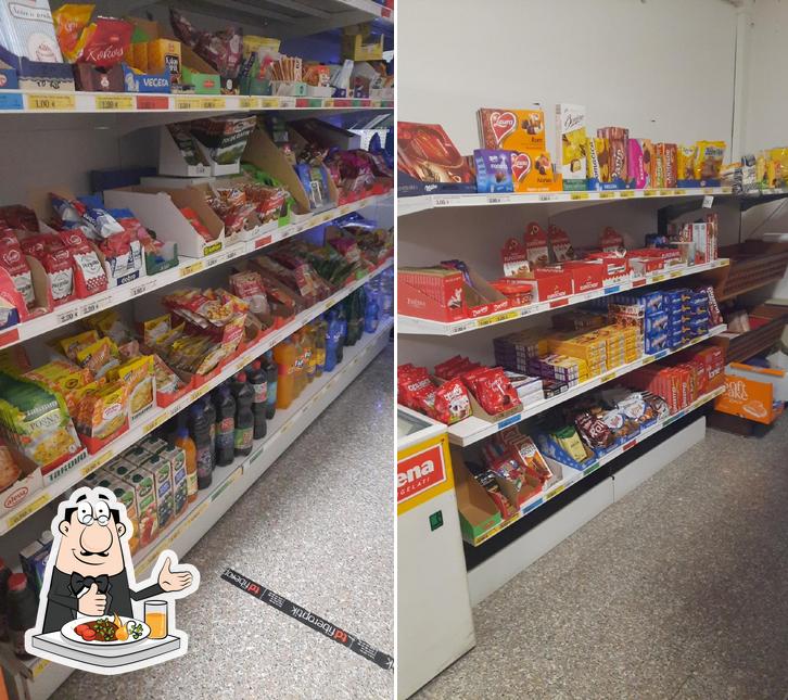 Cibo al Naša Prodavnica - Alimentari di Balkani