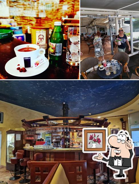 Gli interni di Cafe Verona