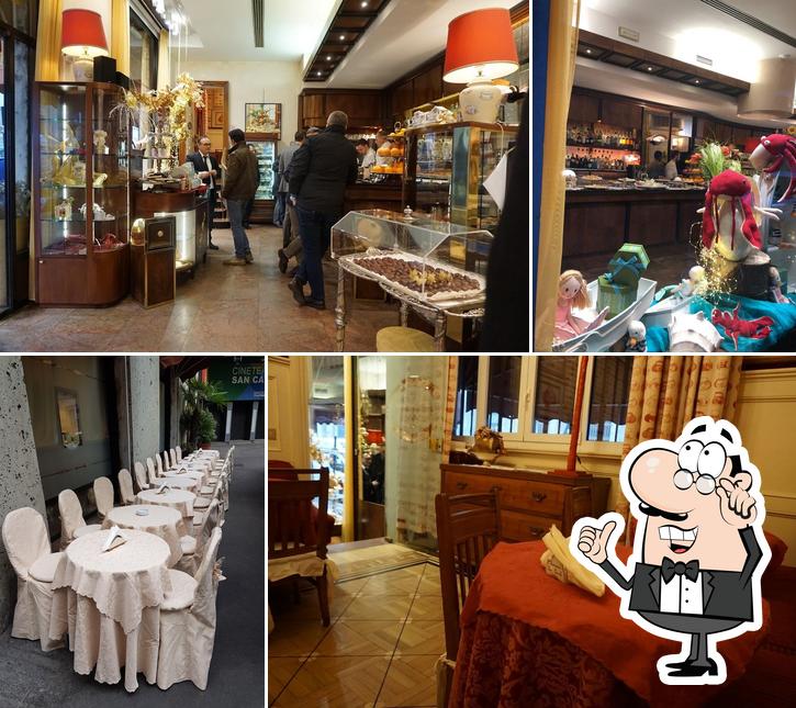Dai un'occhiata agli interni di San Carlo
