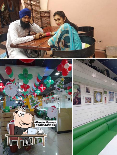 The interior of Canadian Pizza