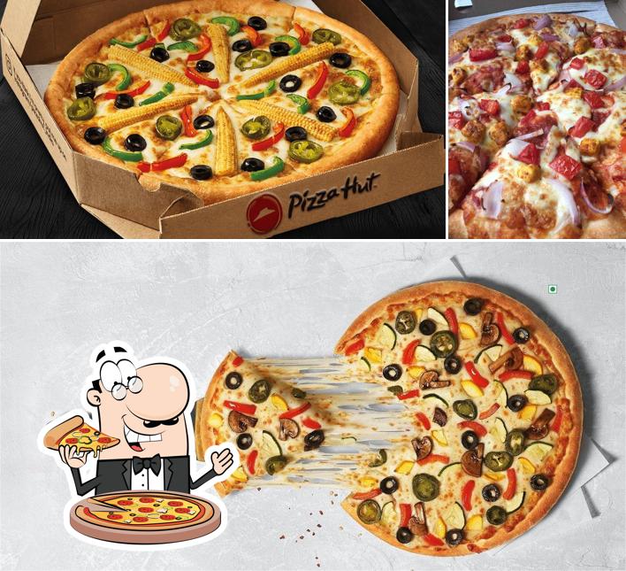 Get pizza at Pizza Hut Westend Mall, Ludhiana